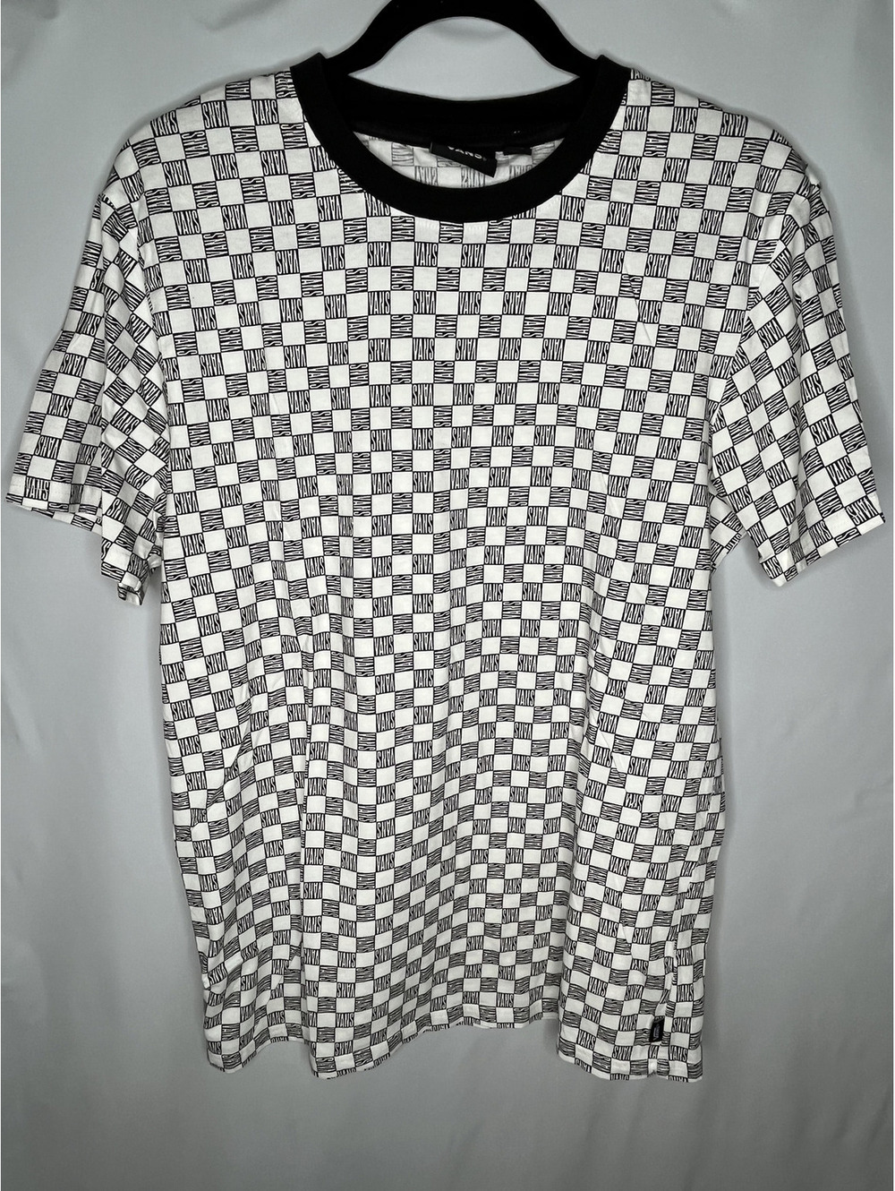 Preloved Vans Men's Black/White Shirt Size Medium